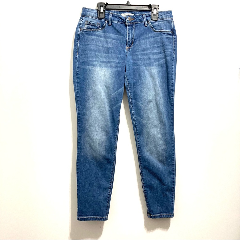 Jessica Simpson Women’s Light Wash Blue Denim Jeans